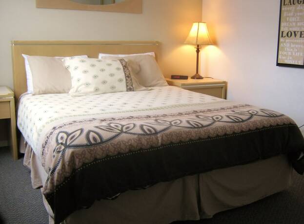 Imagen de la habitación del Hotel Slumber Lodge Motel. Foto 19