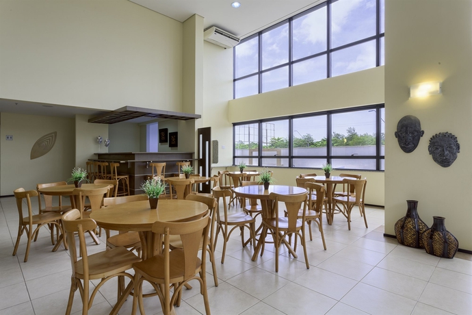 Imagen de los interiores del Hotel Slz Lagoa. Foto 7