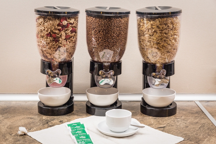 Imagen del bar/restaurante del Hotel Sm Teatre Auditori. Foto 3