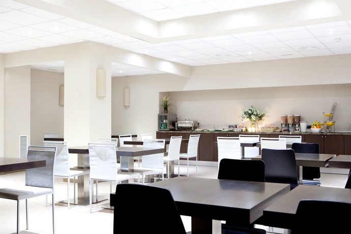 Imagen del bar/restaurante del Hotel Sm Teatre Auditori. Foto 5