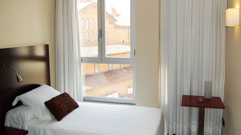 Imagen de la habitación del Hotel Sm Teatre Auditori. Foto 12