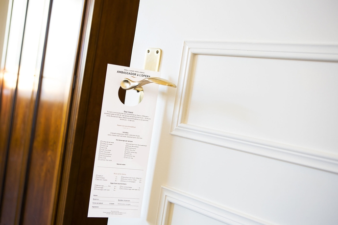 Imagen de la habitación del Hotel Small Luxury Ambassador Zürich. Foto 10