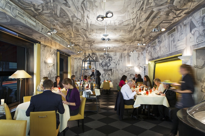 Imagen del bar/restaurante del Hotel Small Luxury Ambassador Zürich. Foto 7