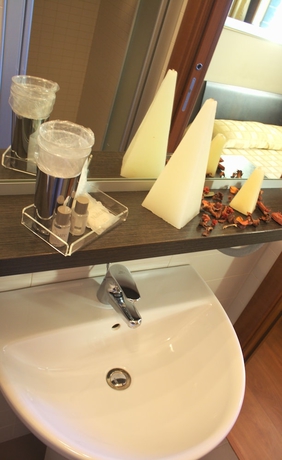 Imagen de la habitación del Hotel Small Royal. Foto 4