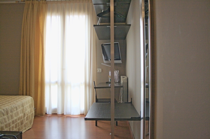 Imagen de la habitación del Hotel Small Royal. Foto 17