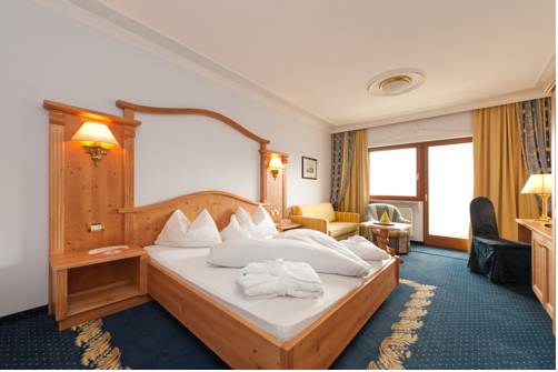 Imagen de la habitación del Hotel Small & Beautiful Gnaid. Foto 3