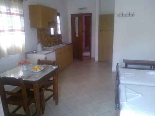 Imagen de la habitación del Hotel Smaragda, Marathokampos. Foto 6