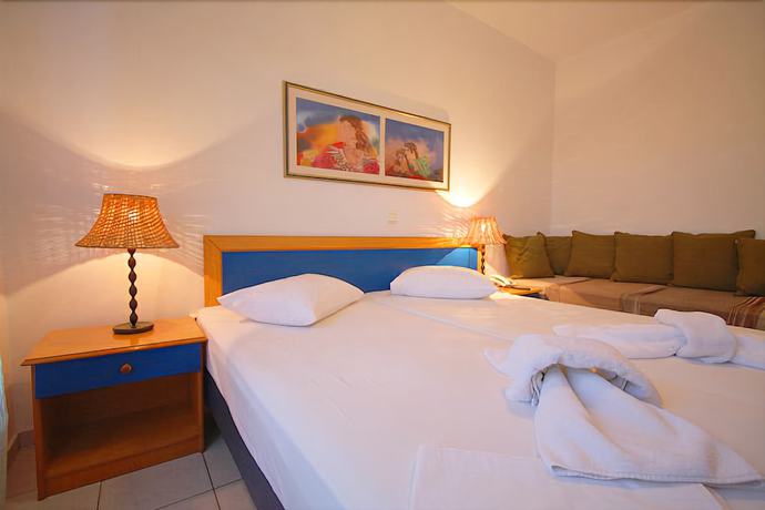 Imagen de la habitación del Hotel Smaragdi, Exampela. Foto 12