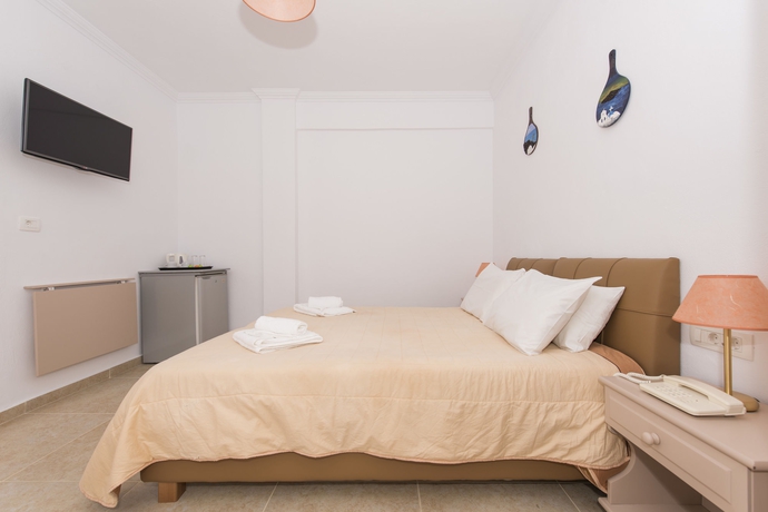 Imagen de la habitación del Hotel Smaragdi. Foto 9