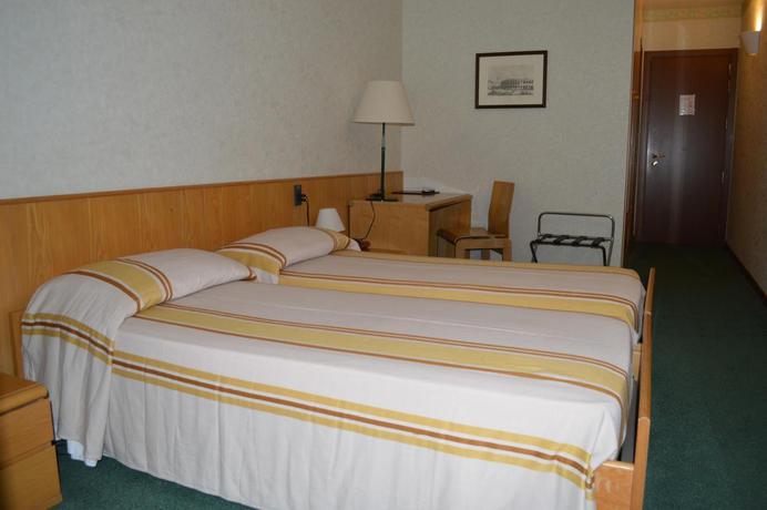 Imagen de la habitación del Hotel S.maria. Foto 6