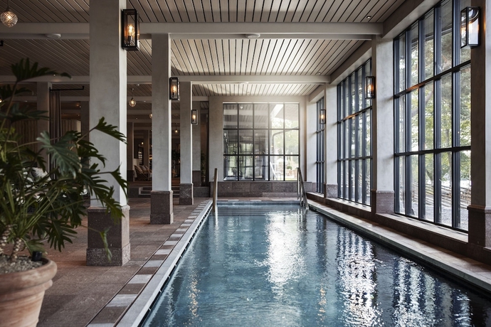 Imagen de la piscina del Hotel Sm&aring;dalar&ouml; G&aring;rd. Foto 18