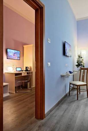 Imagen de la habitación del Hotel Smart Bartolini. Foto 7