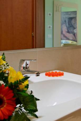 Imagen de la habitación del Hotel Smart Bartolini. Foto 15