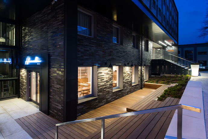 Imagen de los interiores del Hotel Smart Garnizon. Foto 12