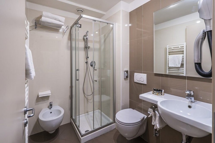 Imagen de la habitación del Hotel Smart Holiday. Foto 3