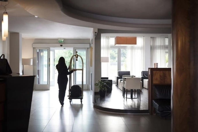 Imagen de los interiores del Hotel Smart Holiday. Foto 13