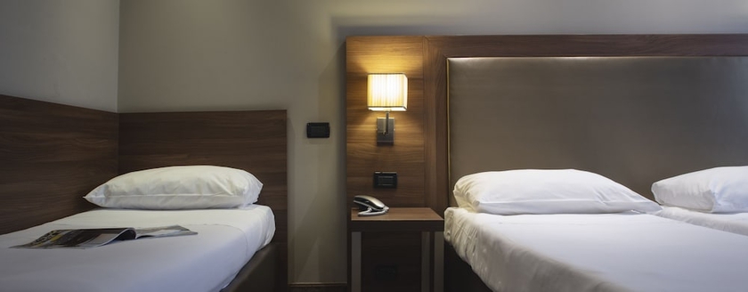 Imagen de la habitación del Hotel Smart Holiday. Foto 11