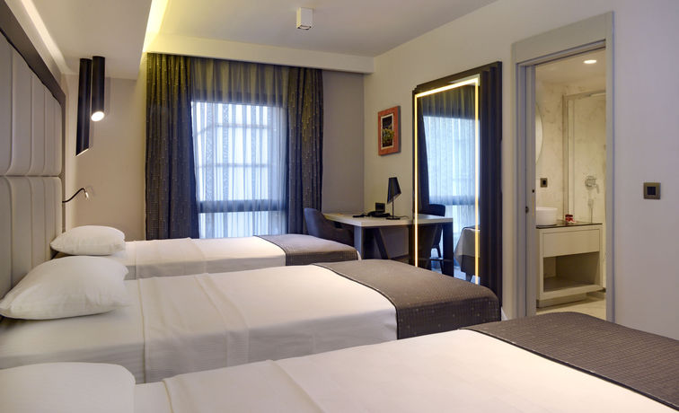 Imagen del bar/restaurante del Hotel Smart Izmir. Foto 6