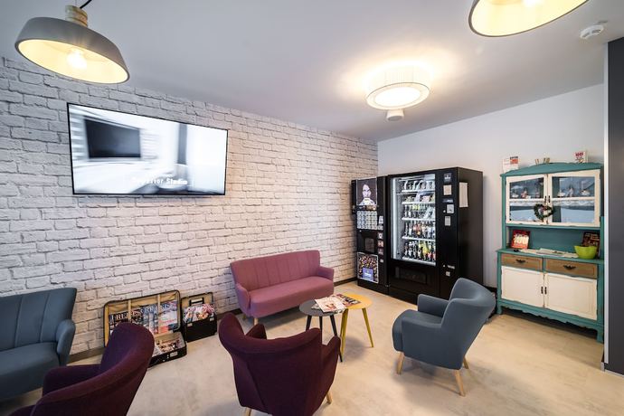 Imagen de los interiores del Hotel Smart Liv'In. Foto 18