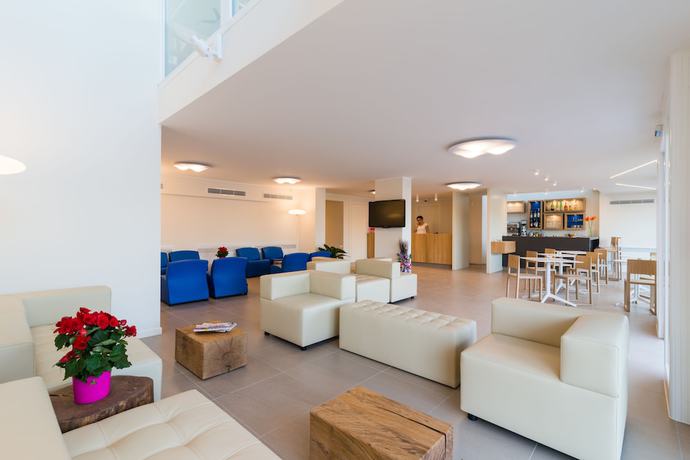 Imagen de los interiores del Hotel Smart Mediterraneo. Foto 18