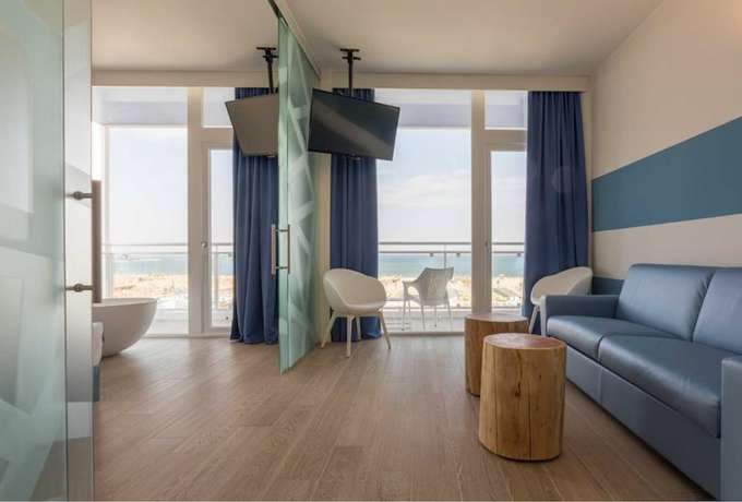 Imagen de la habitación del Hotel Smart Mediterraneo. Foto 9