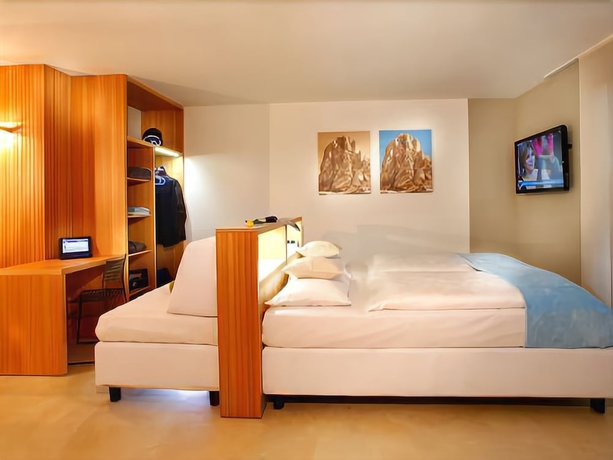 Imagen de la habitación del Hotel Smart Saslong. Foto 4