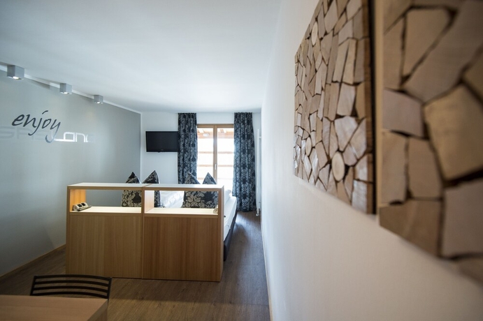 Imagen de la habitación del Hotel Smart Saslong. Foto 12