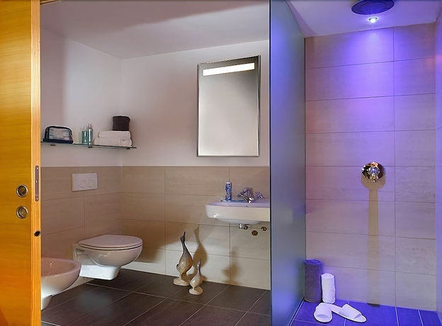 Imagen de la habitación del Hotel Smart Saslong. Foto 14