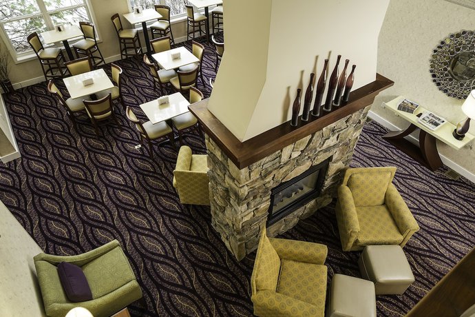 Imagen de los interiores del Hotel Smart Suites, Ascend Collection. Foto 18