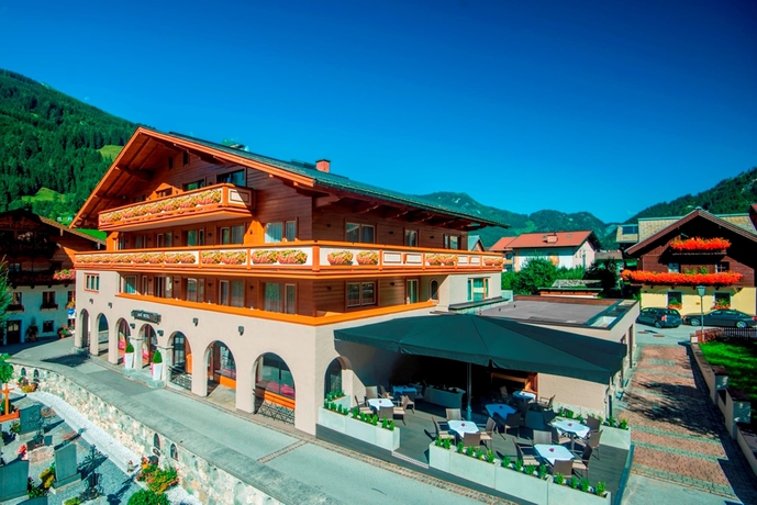 Imagen de los exteriores del Hotel Smarthotel. Foto 12