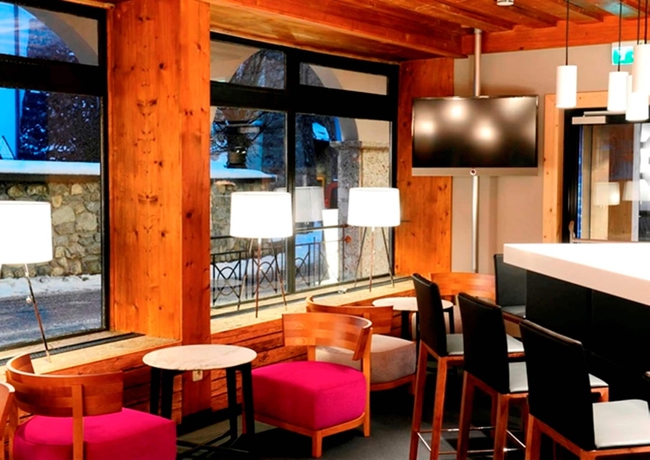 Imagen de los interiores del Hotel Smarthotel. Foto 14