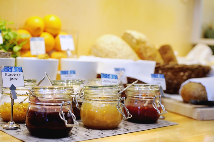 Imagen del bar/restaurante del Hotel Smarthotel Forus. Foto 5