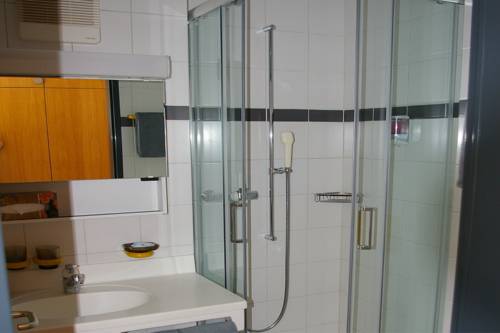 Imagen de la habitación del Hotel Smart-hotel Minusio. Foto 10