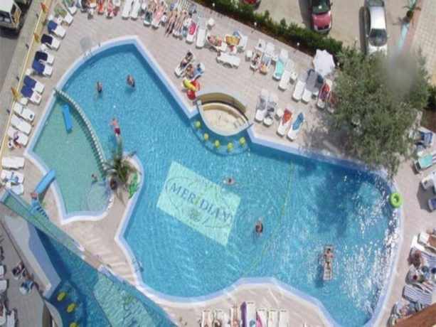 Imagen de la piscina del Hotel Smartline Meridian. Foto 5