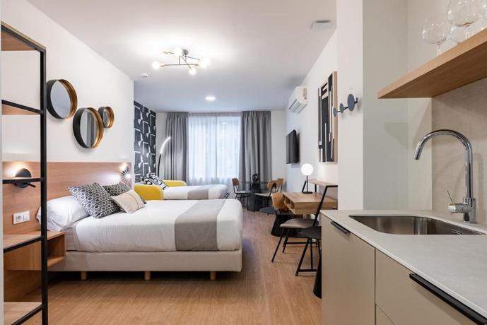 Imagen de la habitación del Hotel Smartr Valencia Turia. Foto 7