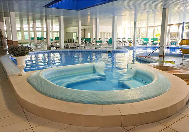 Imagen de la piscina del Hotel Smeraldo, Abano Terme. Foto 8