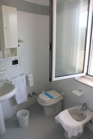 Imagen de la piscina del Hotel Smeraldo, Lignano Sabbiadoro. Foto 15