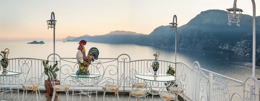 Imagen de los exteriores del Hotel Smeraldo, Praiano. Foto 13