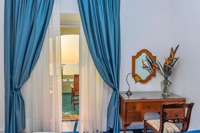 Imagen de la habitación del Hotel Smeraldo, Praiano. Foto 8