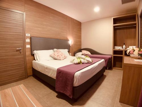 Imagen de la habitación del Hotel Smeraldo, Qualiano. Foto 9