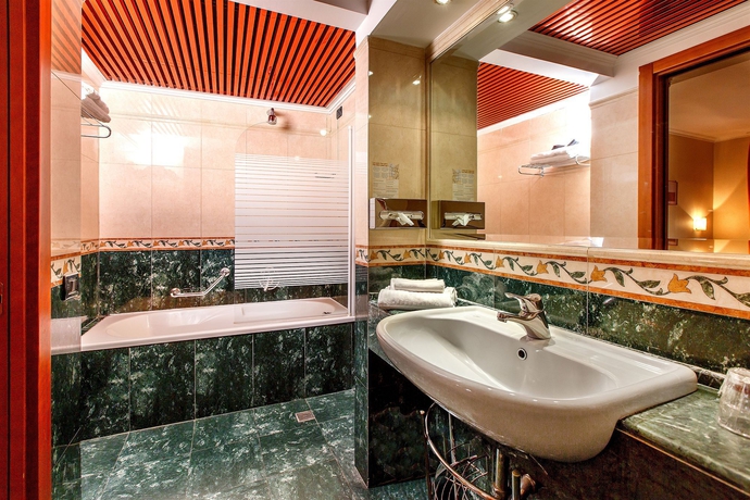 Imagen de la habitación del Hotel Smeraldo, Regola. Foto 11