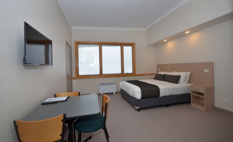 Imagen de la habitación del Hotel Smiggins. Foto 17