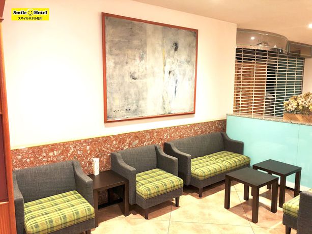 Imagen de los interiores del Hotel Smile Asahikawa. Foto 12