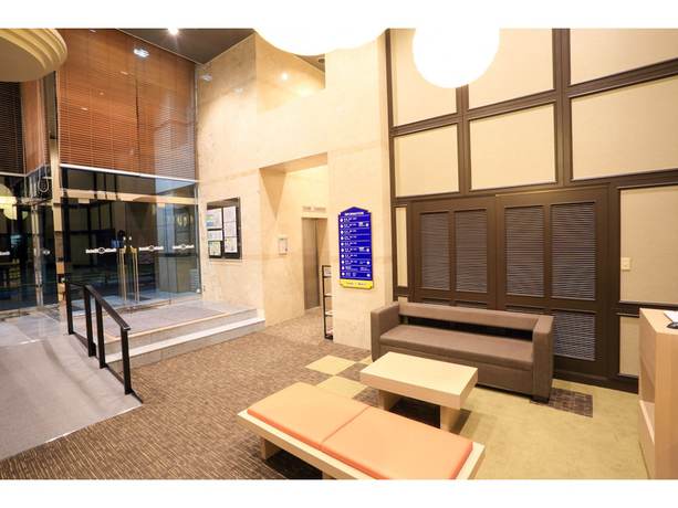 Imagen de los interiores del Hotel Smile Asakusa. Foto 13