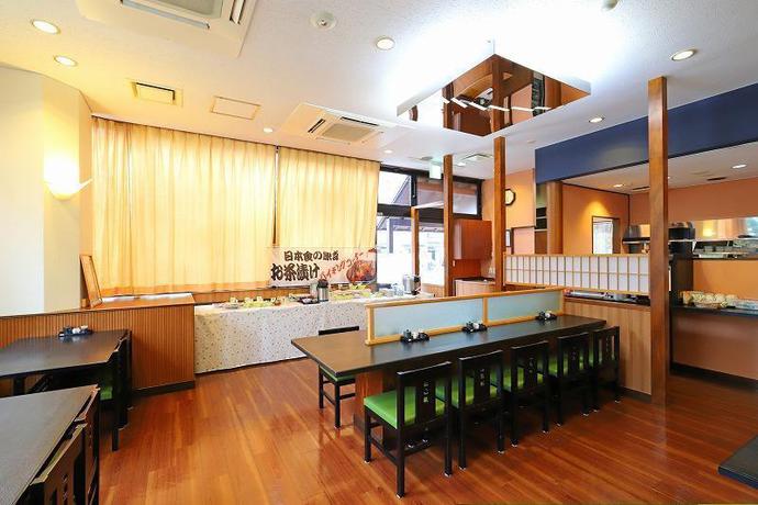 Imagen del bar/restaurante del Hotel Smile Hotel Nagoyashinkansenguchi. Foto 4