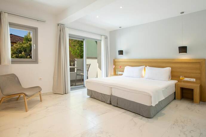 Imagen general del Hotel Smile Inn, L&eacute;ucade. Foto 10