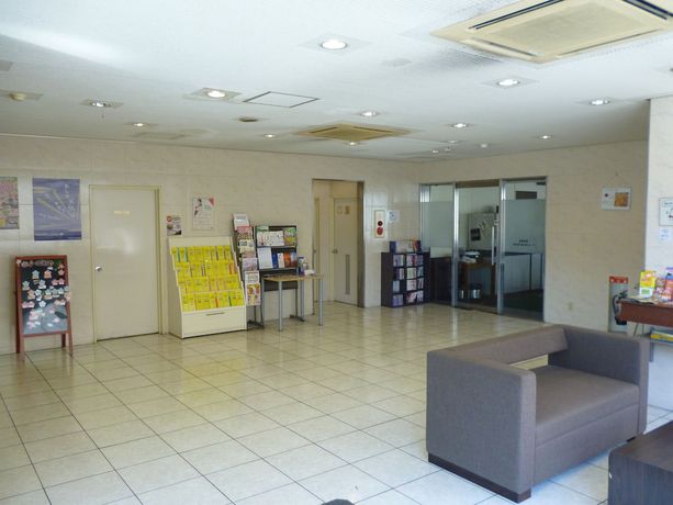 Imagen de los interiores del Hotel Smile Mito. Foto 19