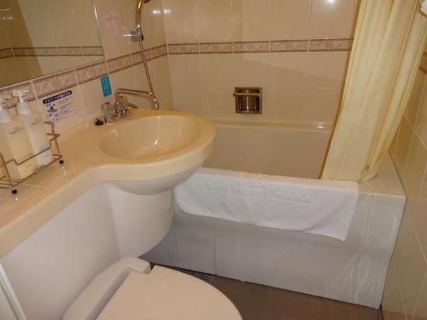 Imagen de la habitación del Hotel Smile Nara. Foto 6