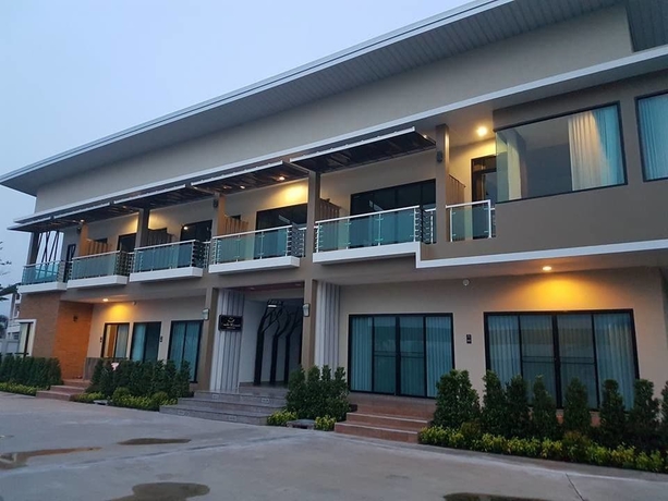 Imagen de los exteriores del Hotel Smile Resort Thungsong. Foto 17