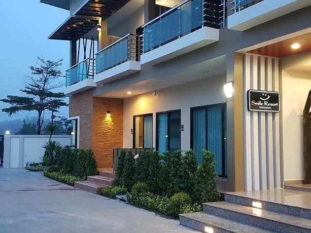 Imagen de los exteriores del Hotel Smile Resort Thungsong. Foto 18